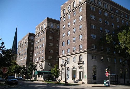 The Astor Hotel Milwaukee Bagian luar foto