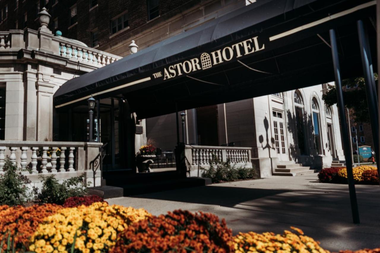 The Astor Hotel Milwaukee Bagian luar foto